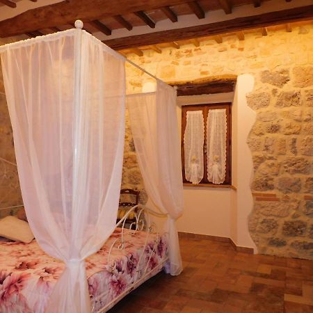 Отель Sognare Nel Castello Монтериджиони Экстерьер фото