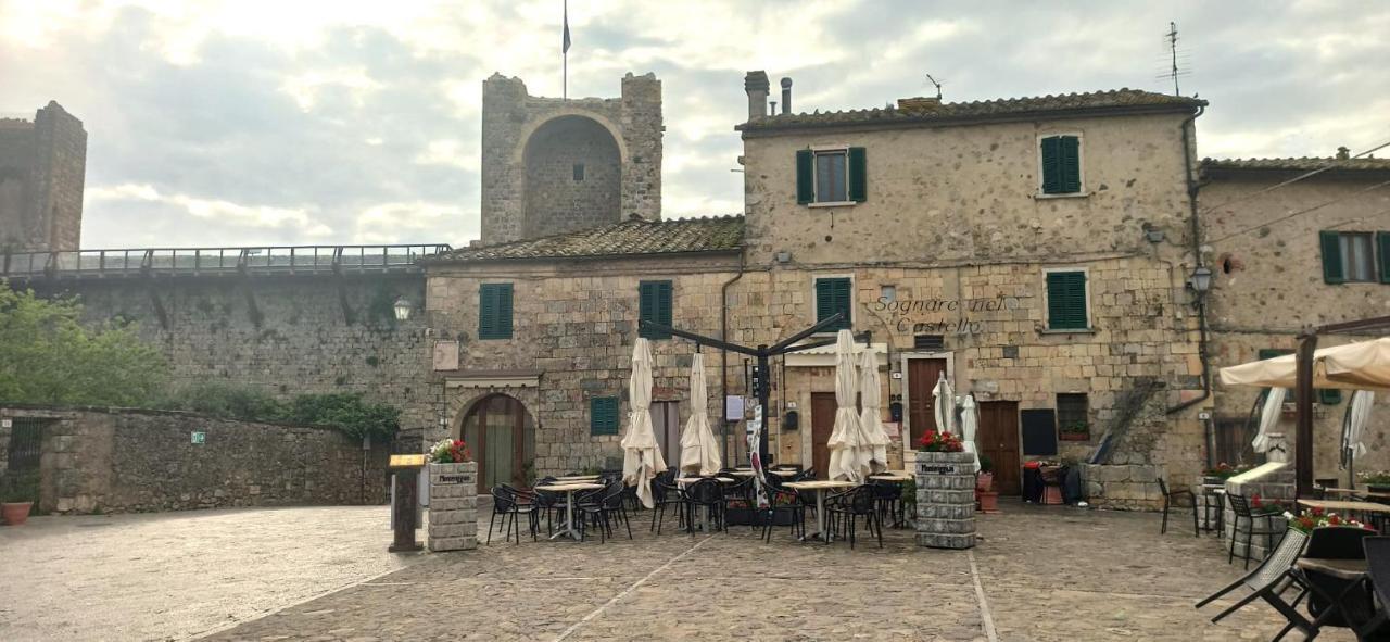 Отель Sognare Nel Castello Монтериджиони Экстерьер фото